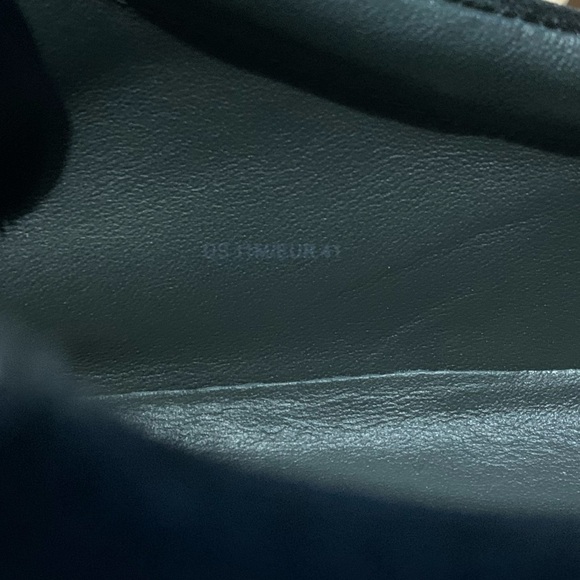 Vince lace ups. NWOT. Dust bag included. - Picture 5 of 7